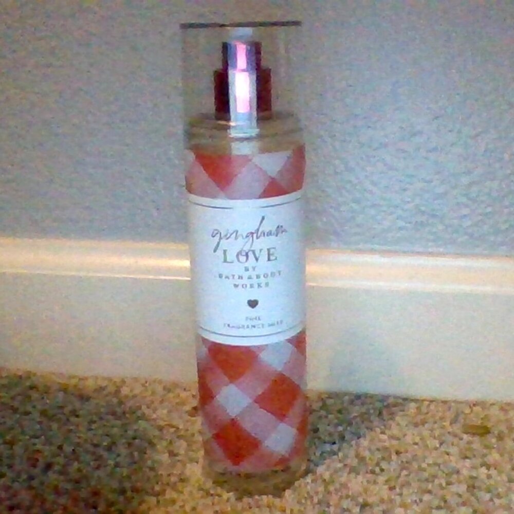 Perfume - 8 fl oz - Bath and Body Works - Gingham LOVE